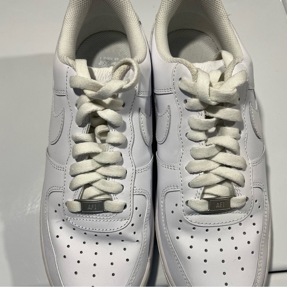 Like New Nike Air Force 1s - Picture 3 of 9